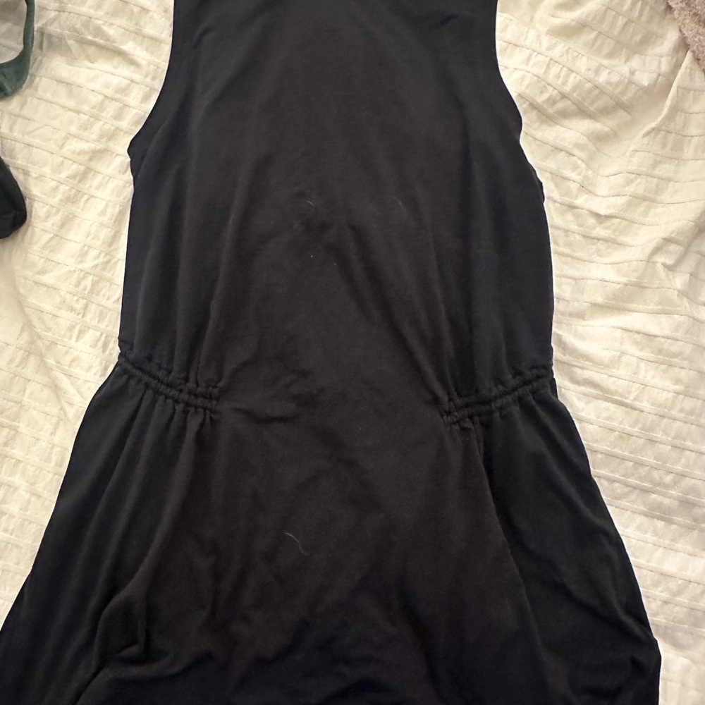 Black Sleeveless Tunic Top